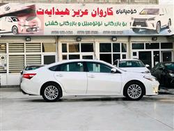 تۆیۆتا ئەڤەلۆن